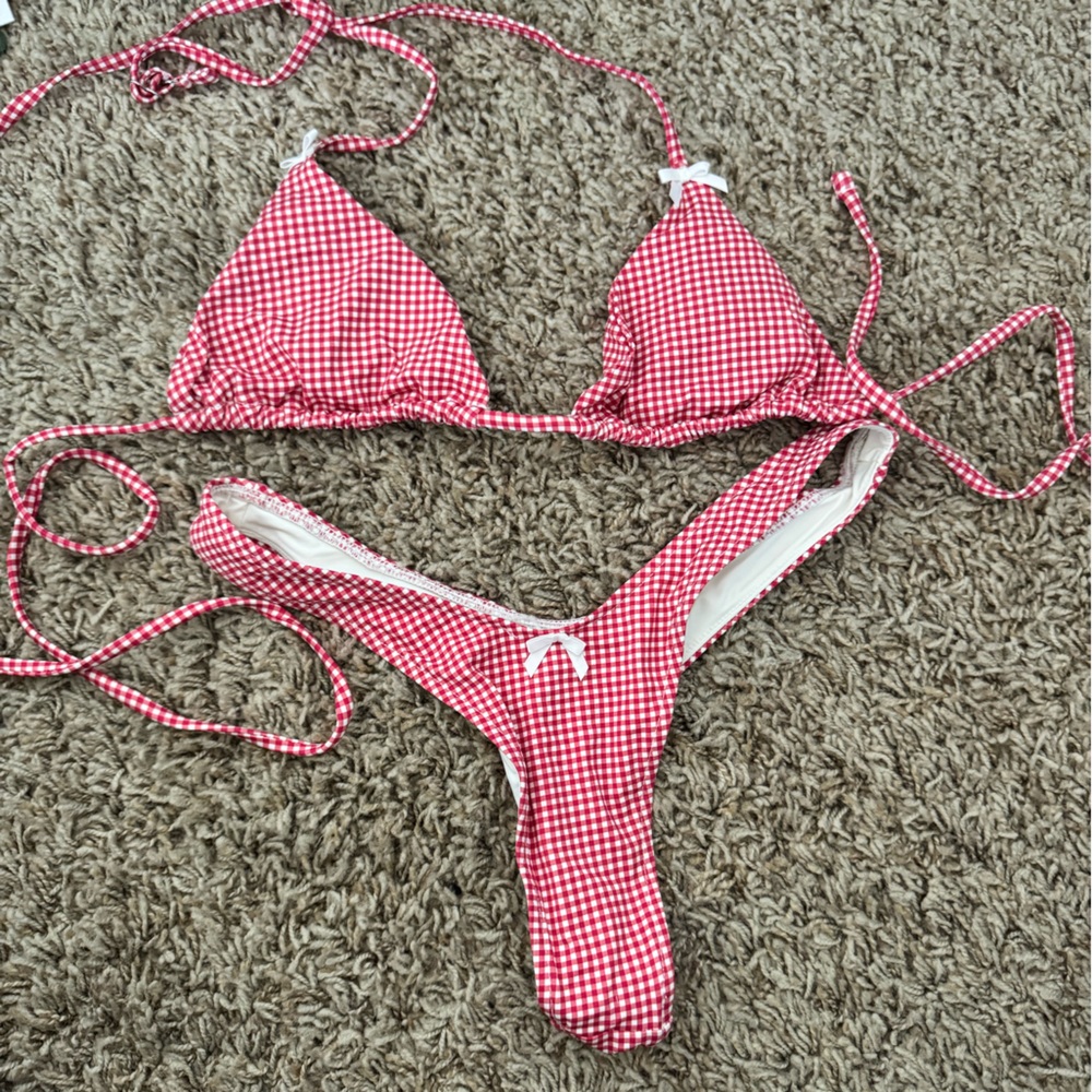 Frankie’s Bikinis Red and White Gingham Set
